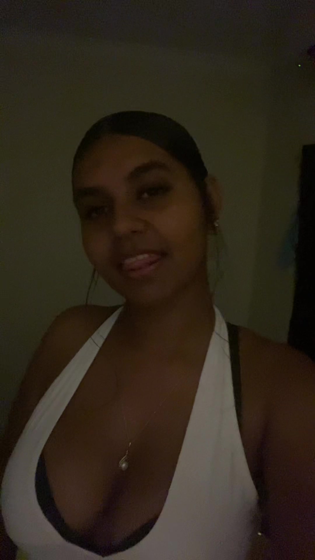 @𝐒𝐡𝐚𝐧𝐚𝐲𝐚-𝐌👸🏽🤍