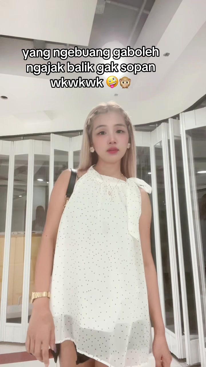 @👑𝙌𝙐𝙀𝙀𝙉𝙇𝙔👑