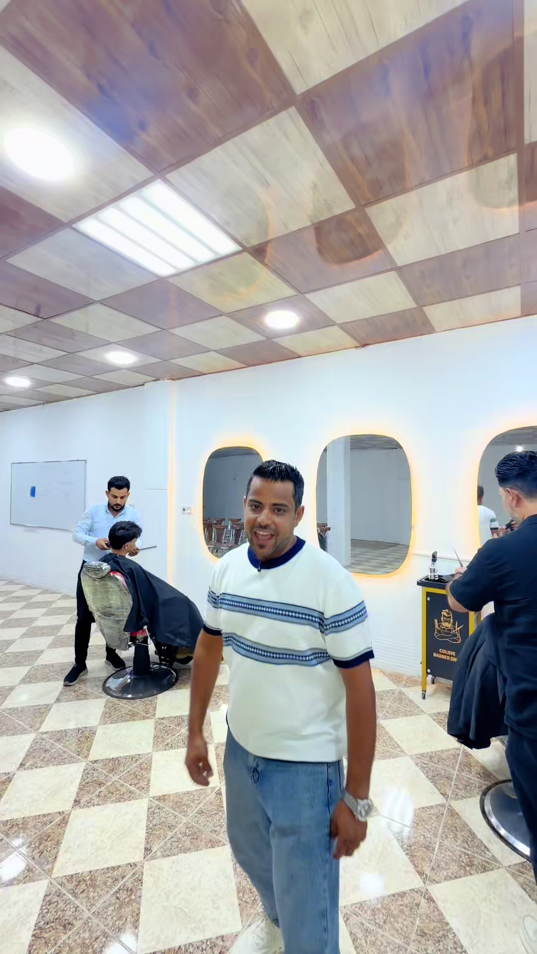 @يوميات رائد الحلاق