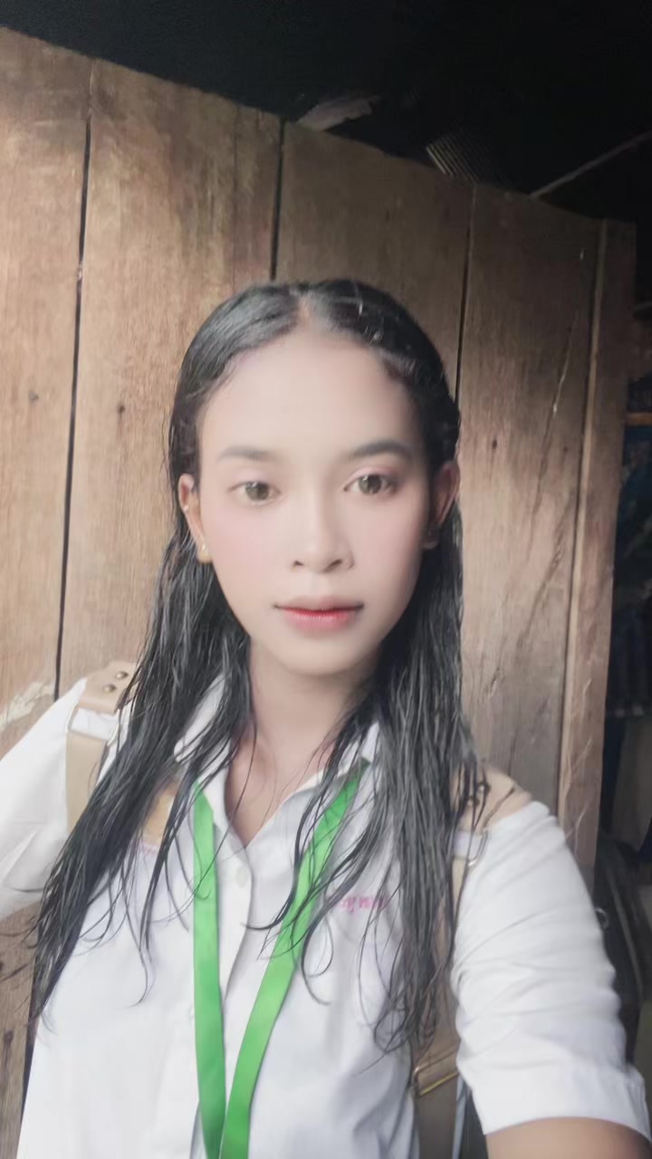 @សេត ស្រីនីត