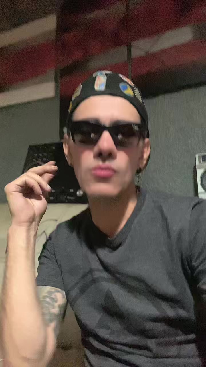 @PLASTIKO