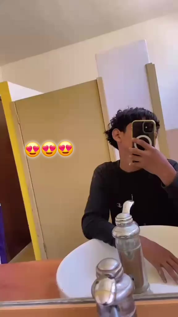 @Ale👤