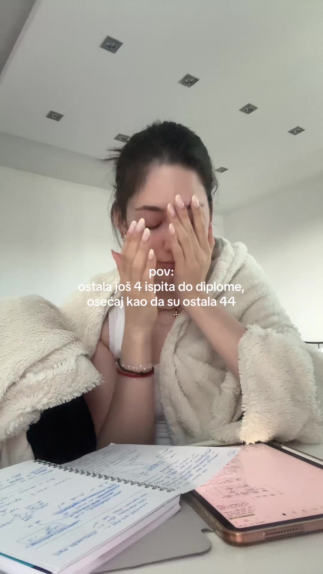 @ana jekić
