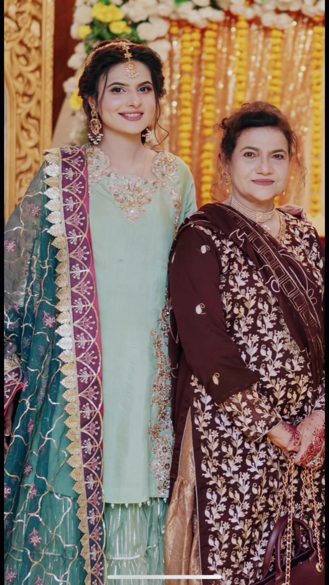 @👑【ماہم  زاہد】👑