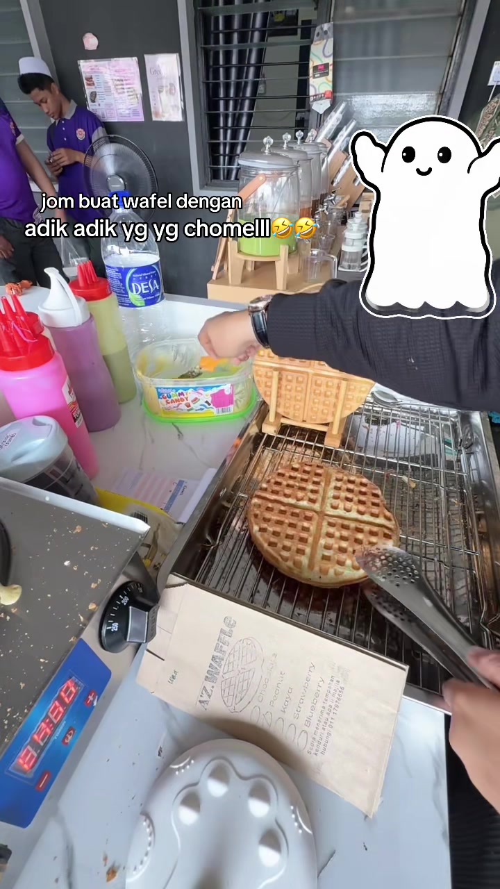 @A'z Wafflelicious