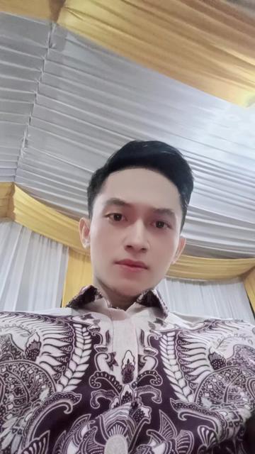 @Den baguss🐇💦