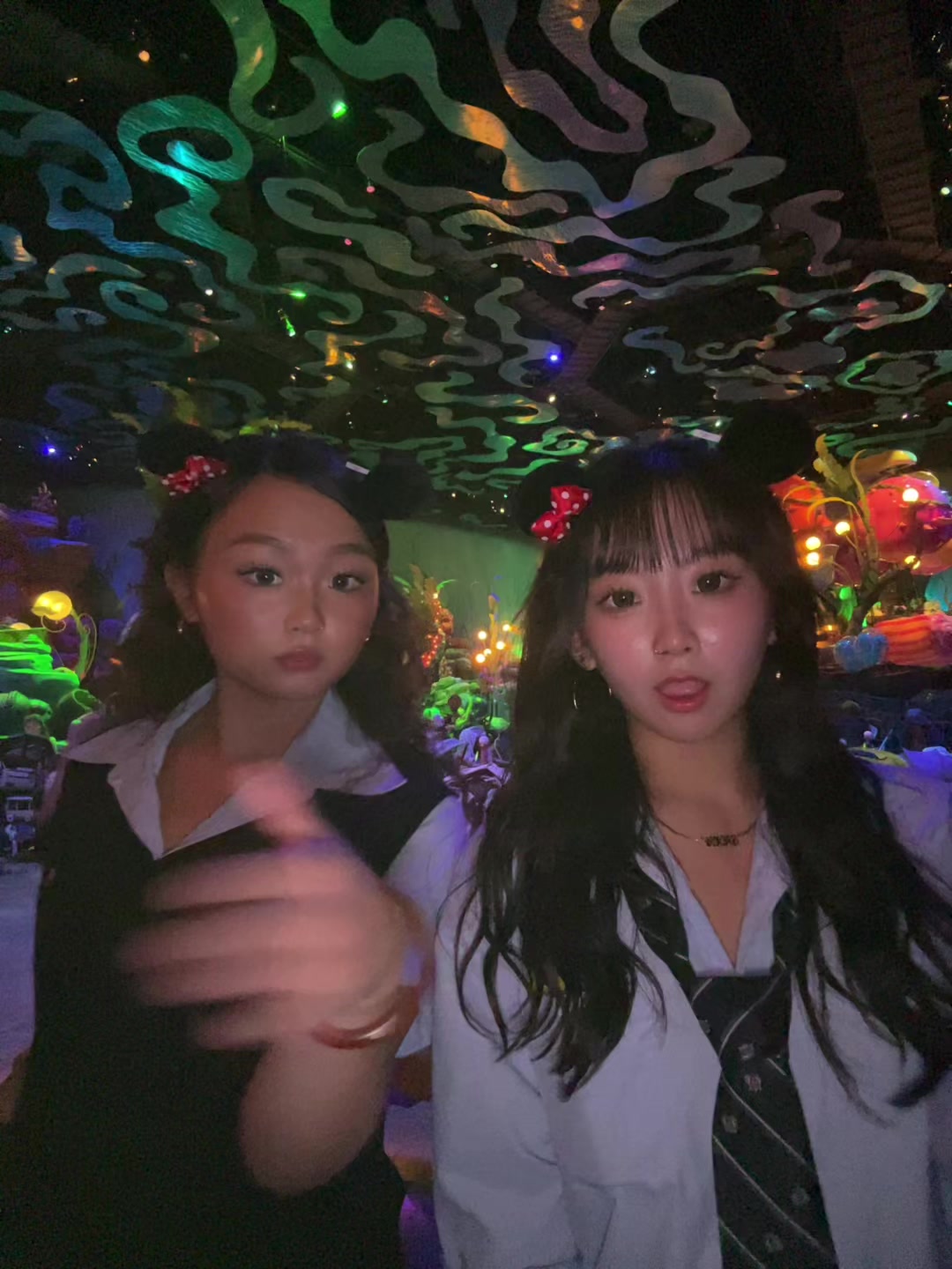 @しおん