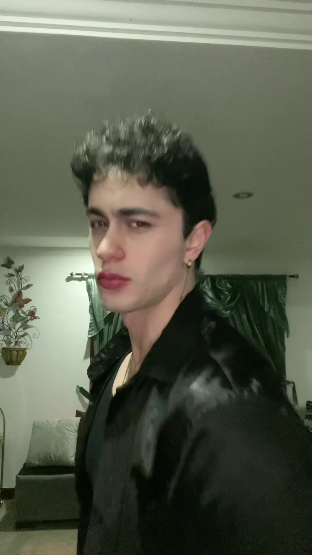 @Justin Aviles 🧛♂️