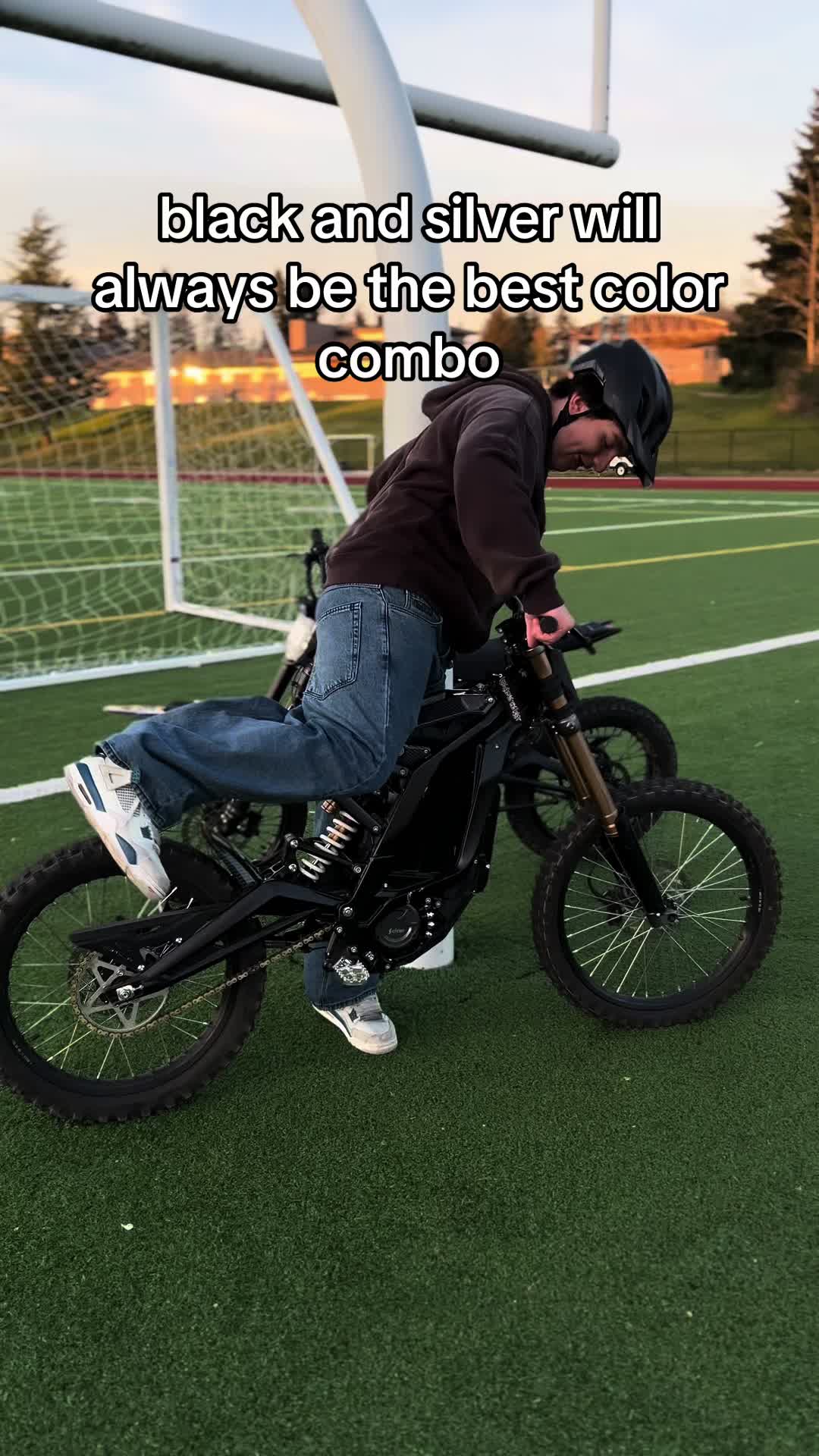 @arzooz