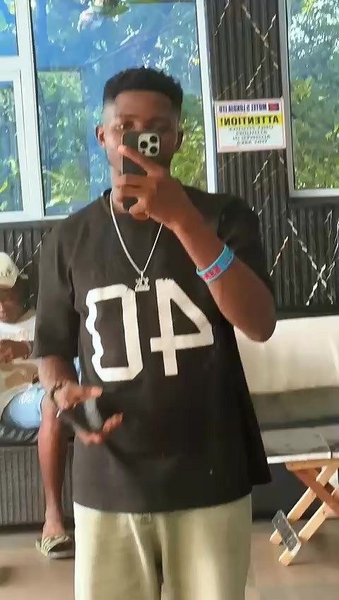 @Omobolarinwa