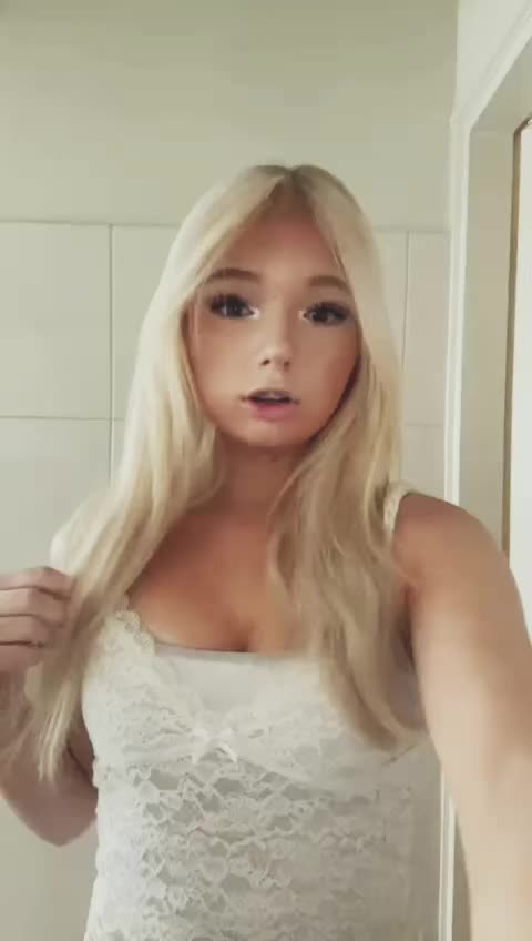 @𝐃 𝐚 𝐯 𝐢 𝐧 𝐚 ꨄ