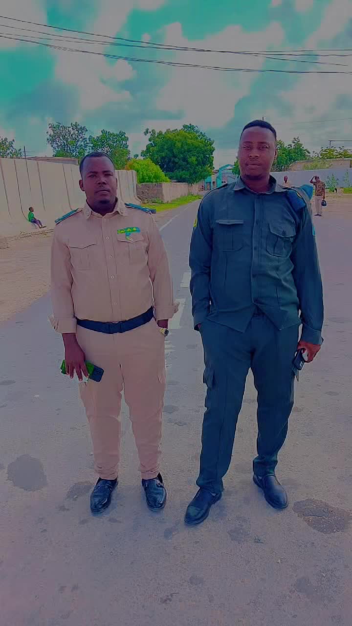 @Cabdirashiid Cusmaan