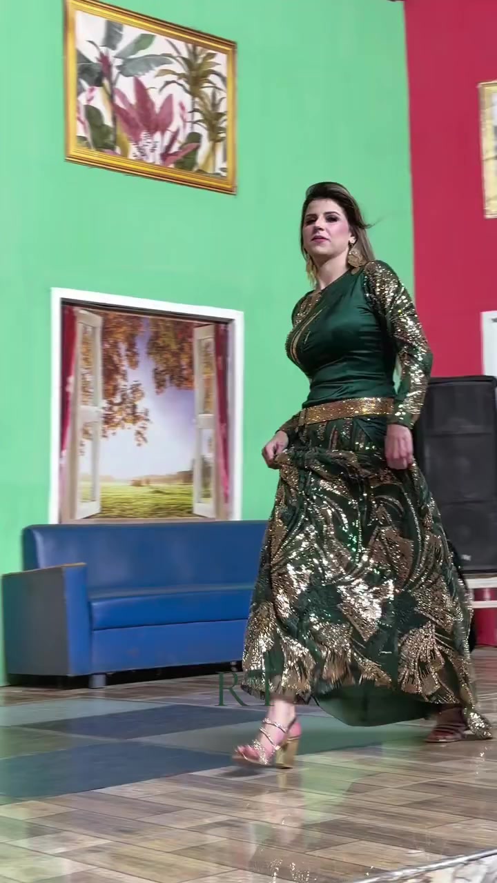 @Stage Mujra