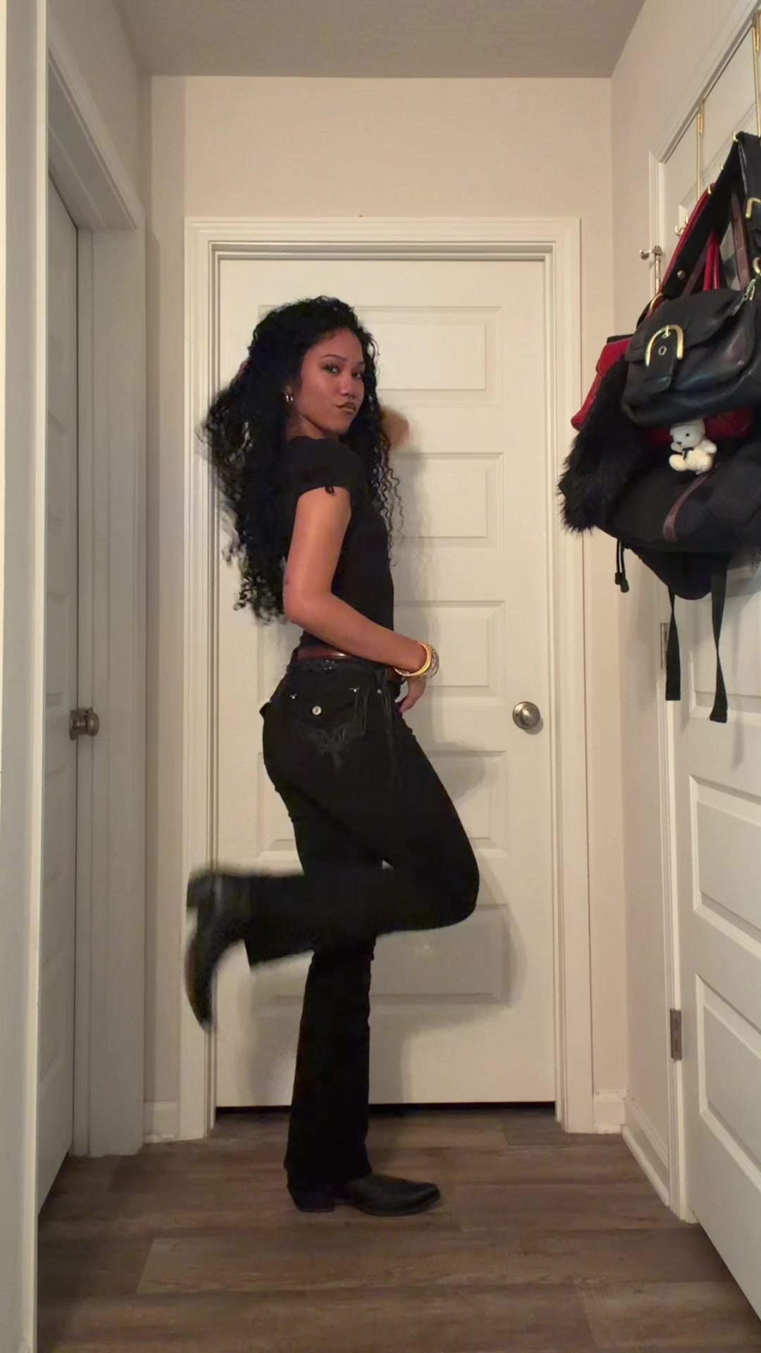 @𝔧𝔞𝔡𝔢