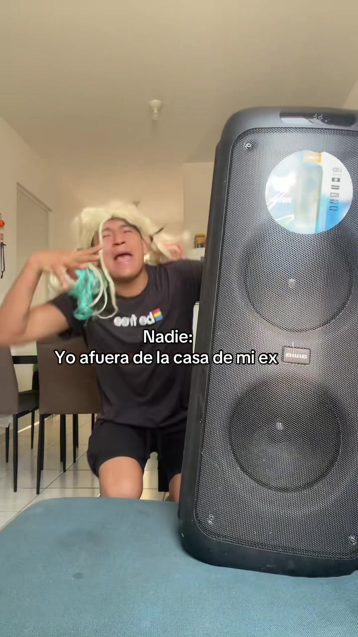 @Chiquis