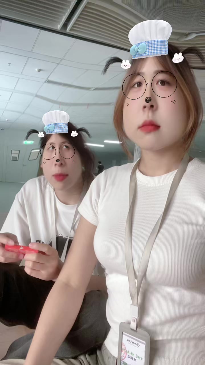 @B&iacute;ch Hườnggg 🐳