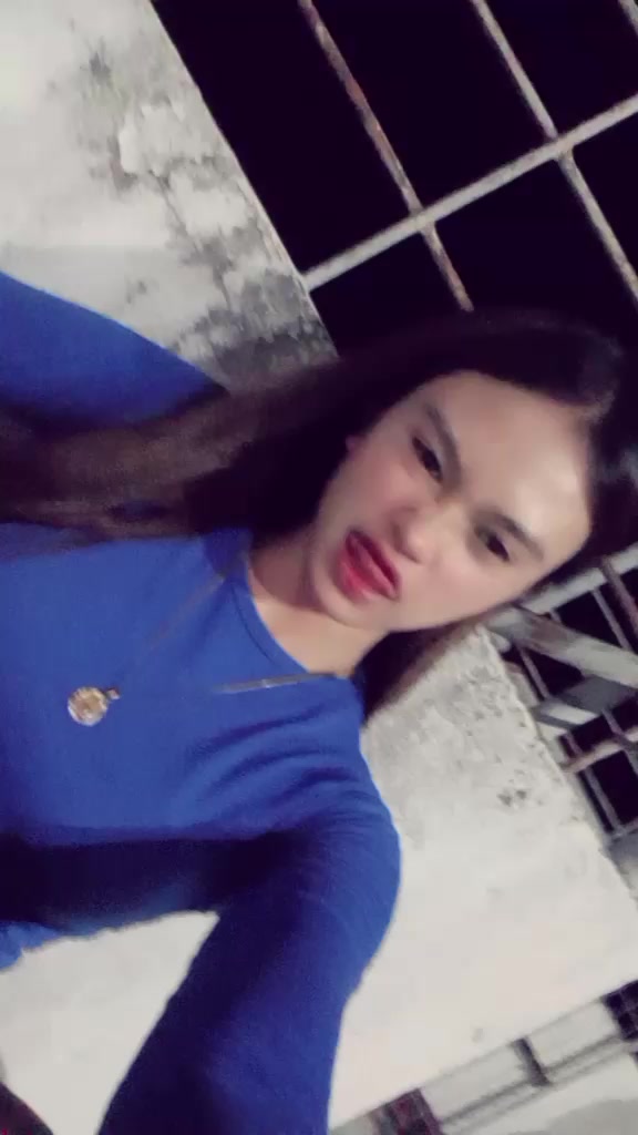 @sad girl🥹😭