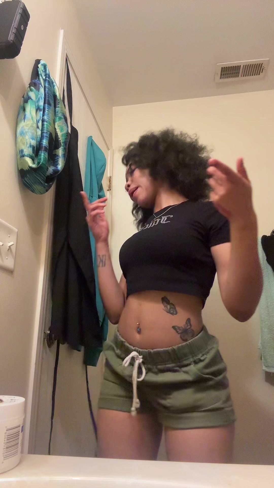 @𝐁𝐨𝐝𝐲 𝐩𝐨𝐬𝐢𝐭𝐢𝐯𝐢𝐭𝐲