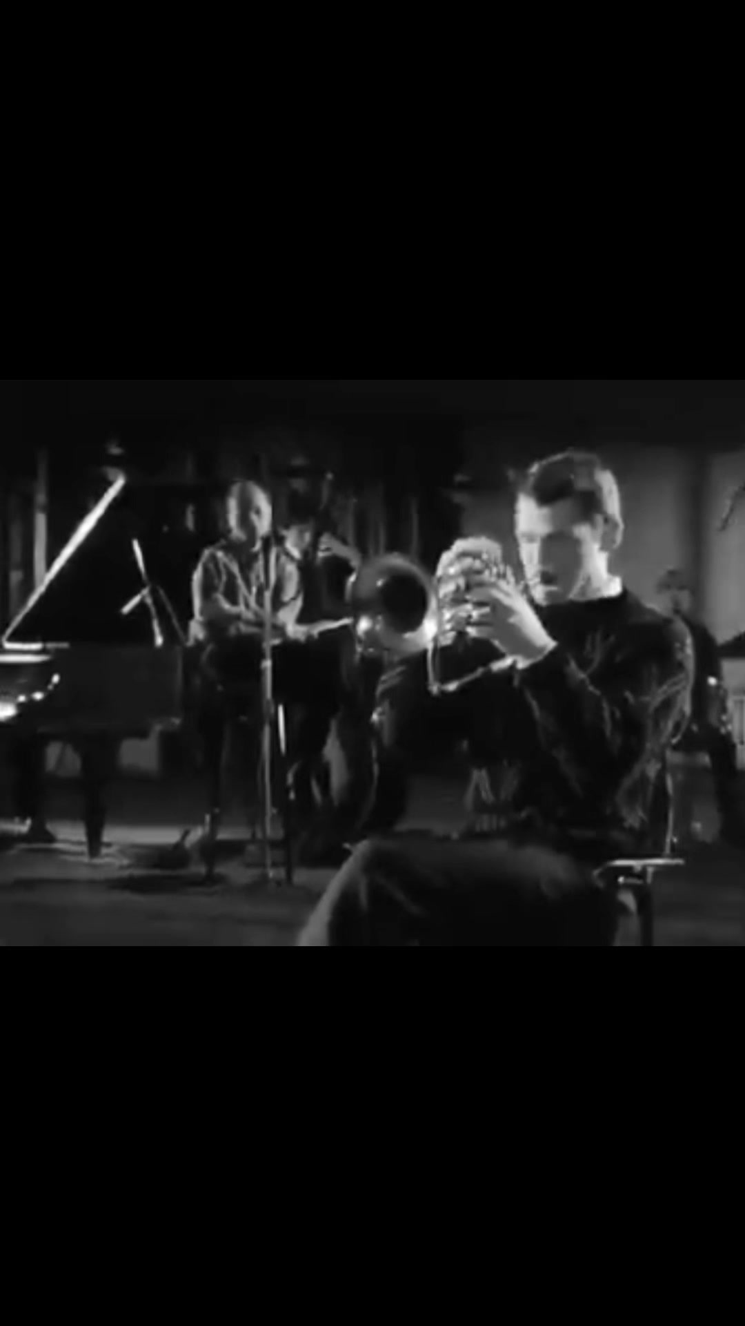 @( ҂ ,,𖦹)🪽🎼