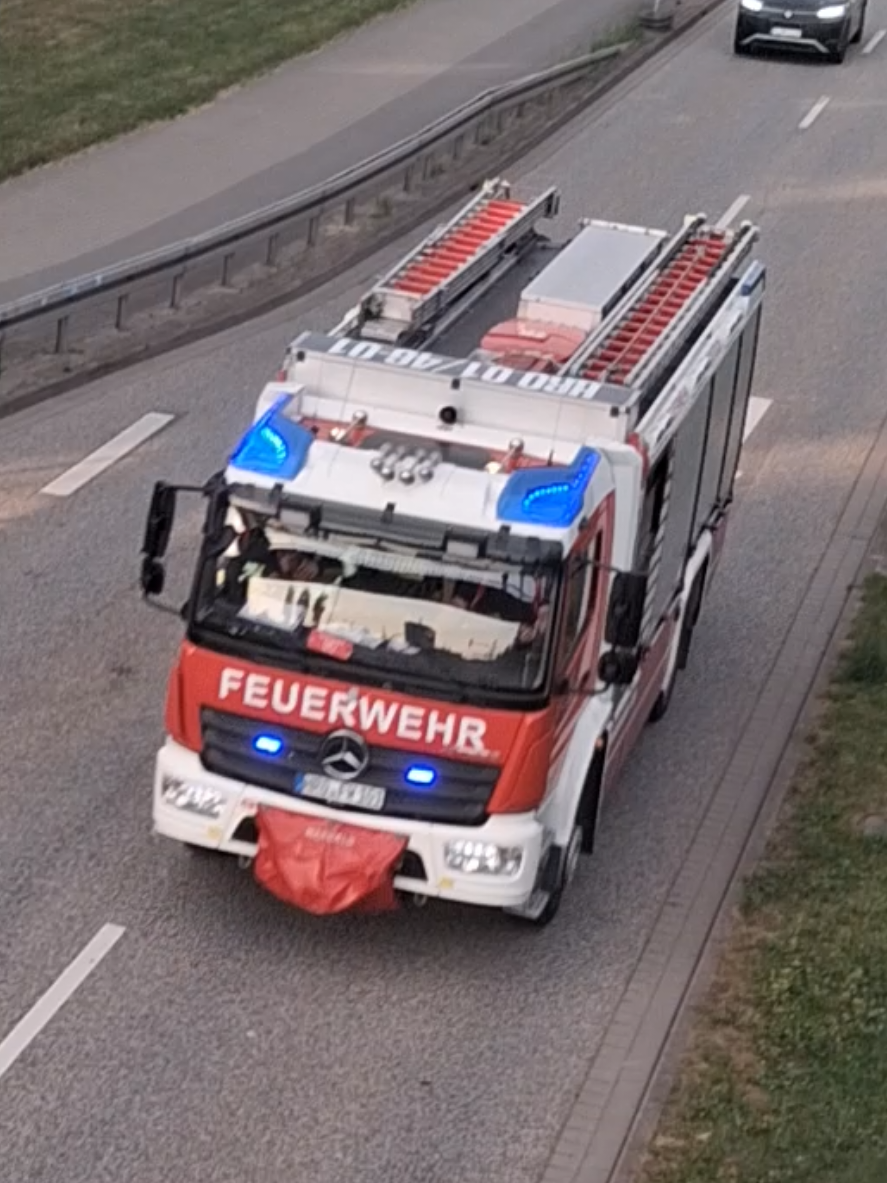 @Blaulicht_Nico