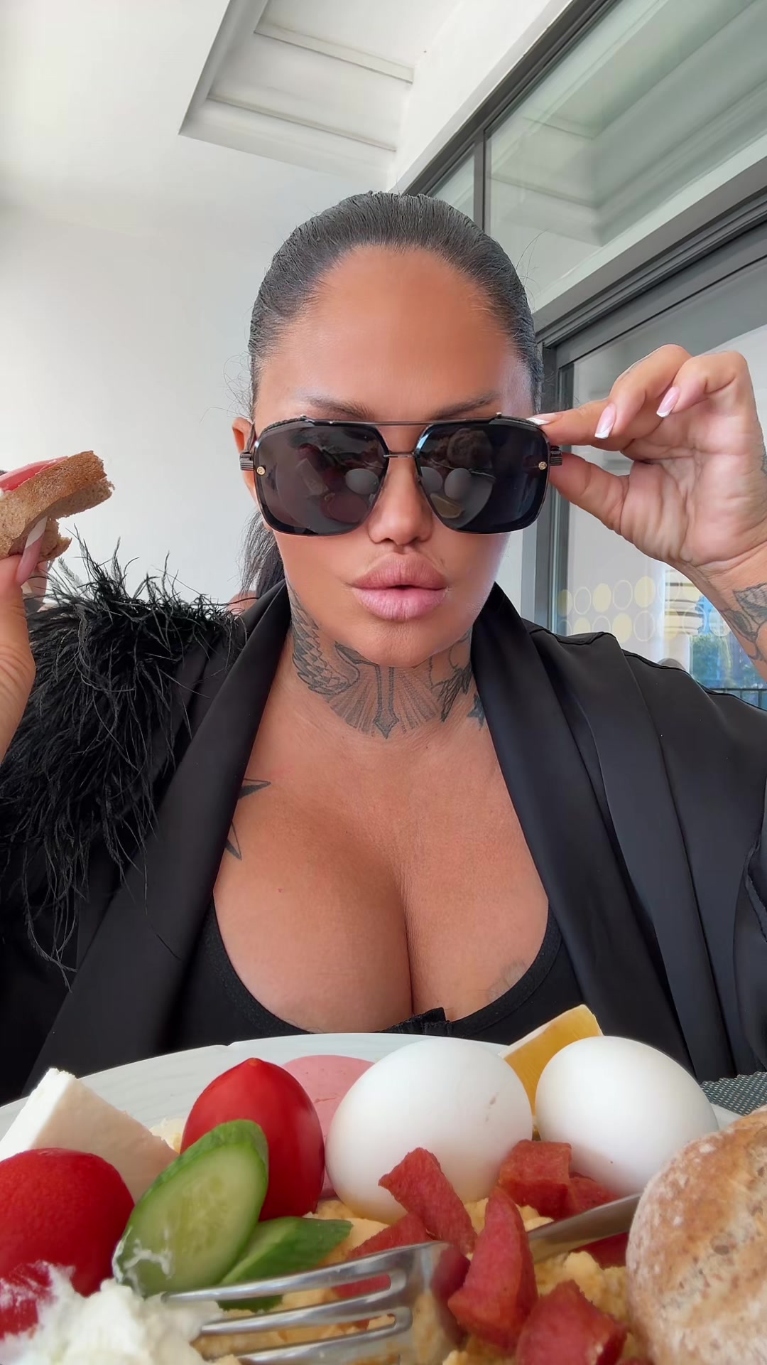 @Lala_laluna_official