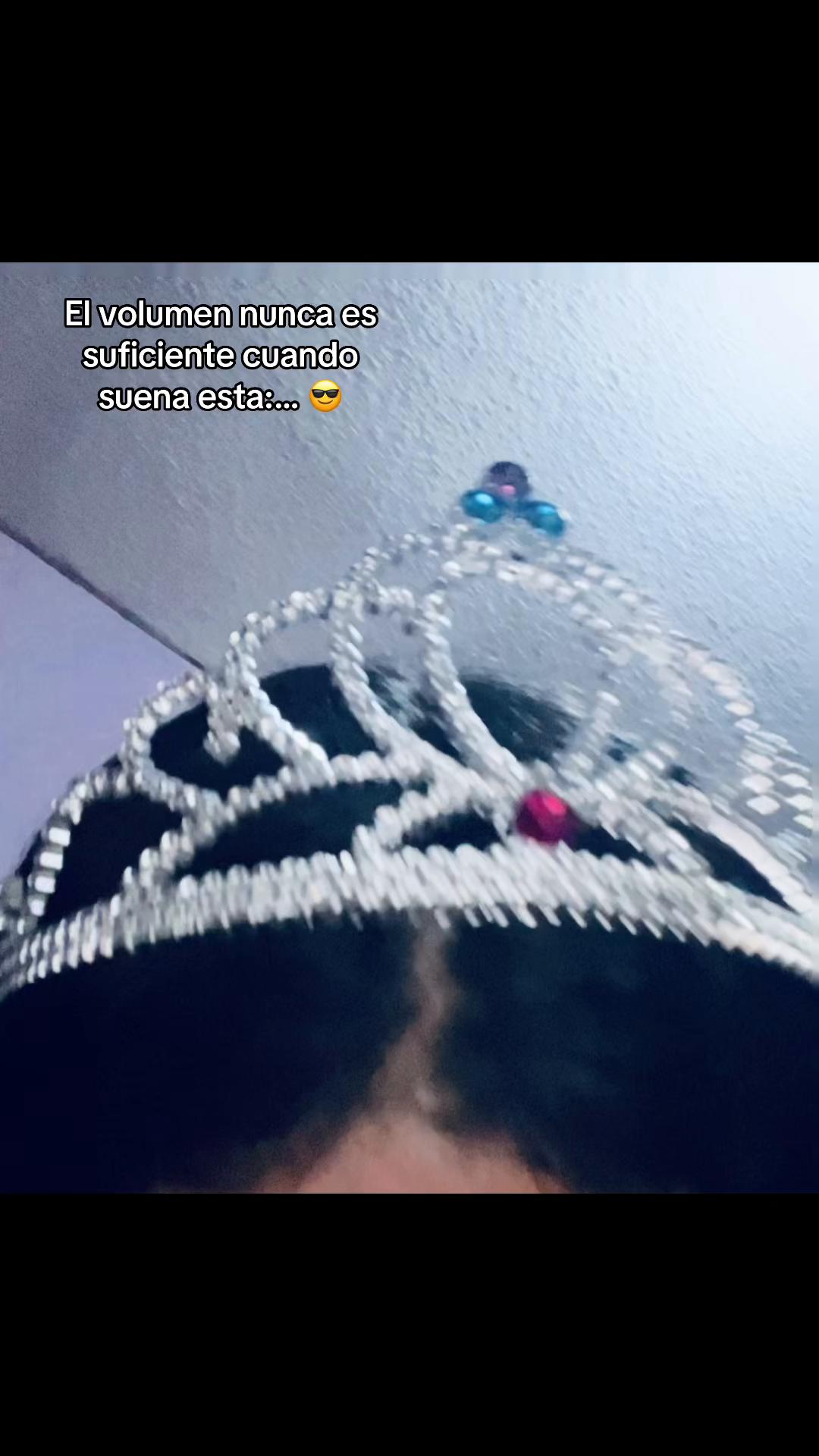 @adri_avila00