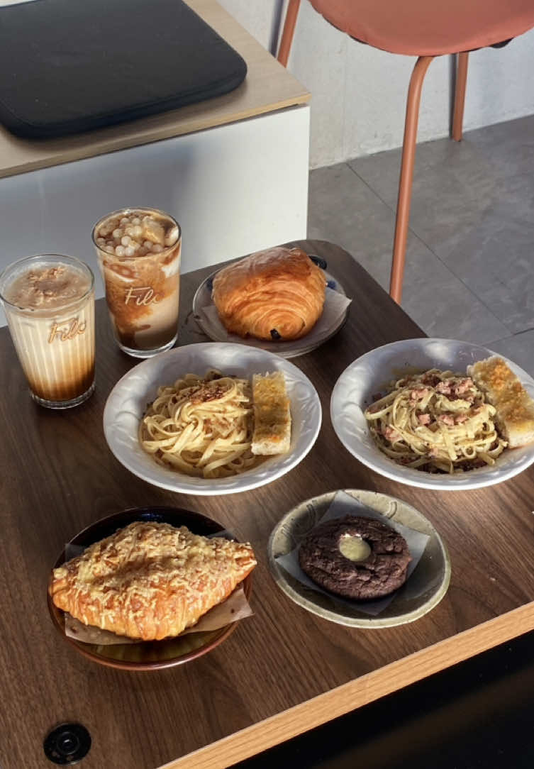 @Let&rsquo;s Eat Mga Paps!