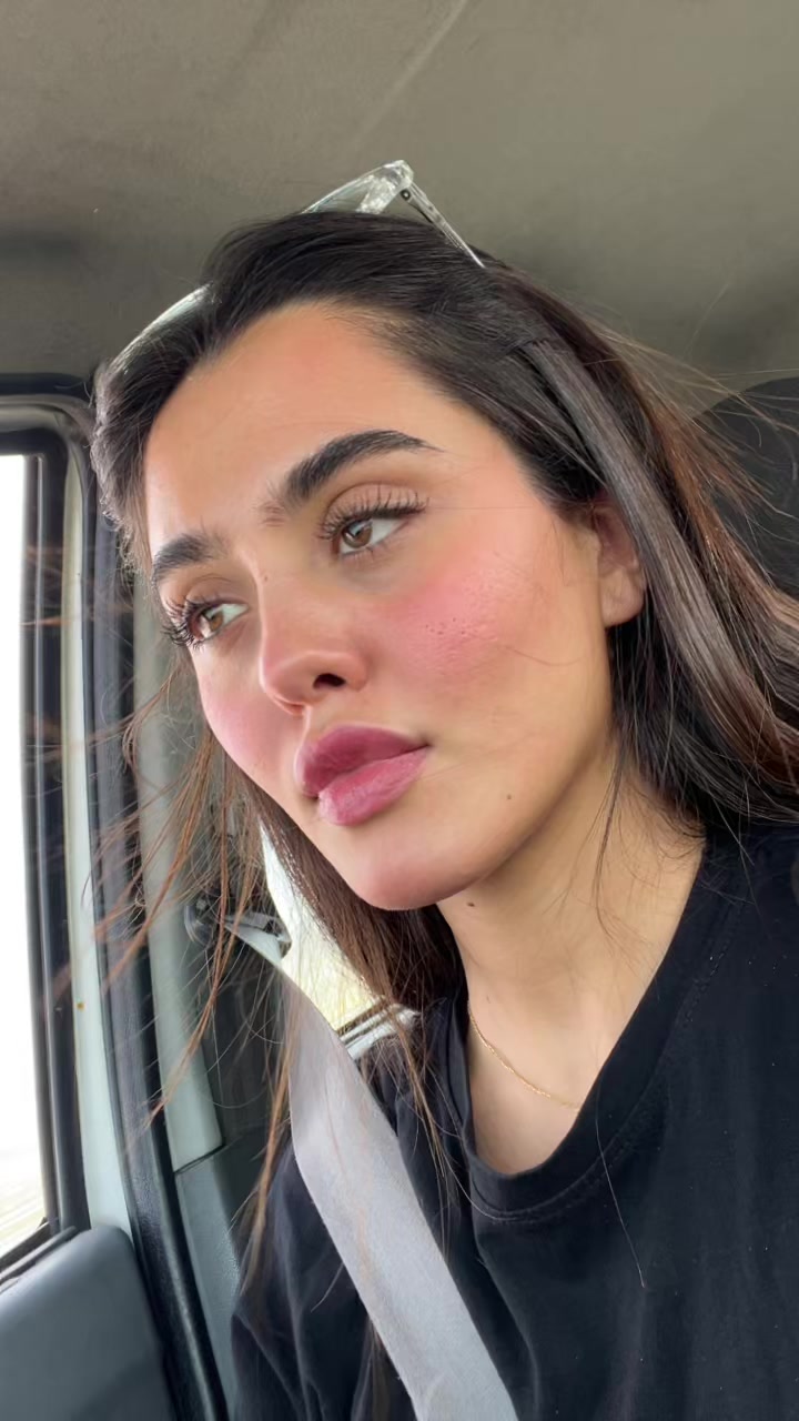 @Mobinanamaziii