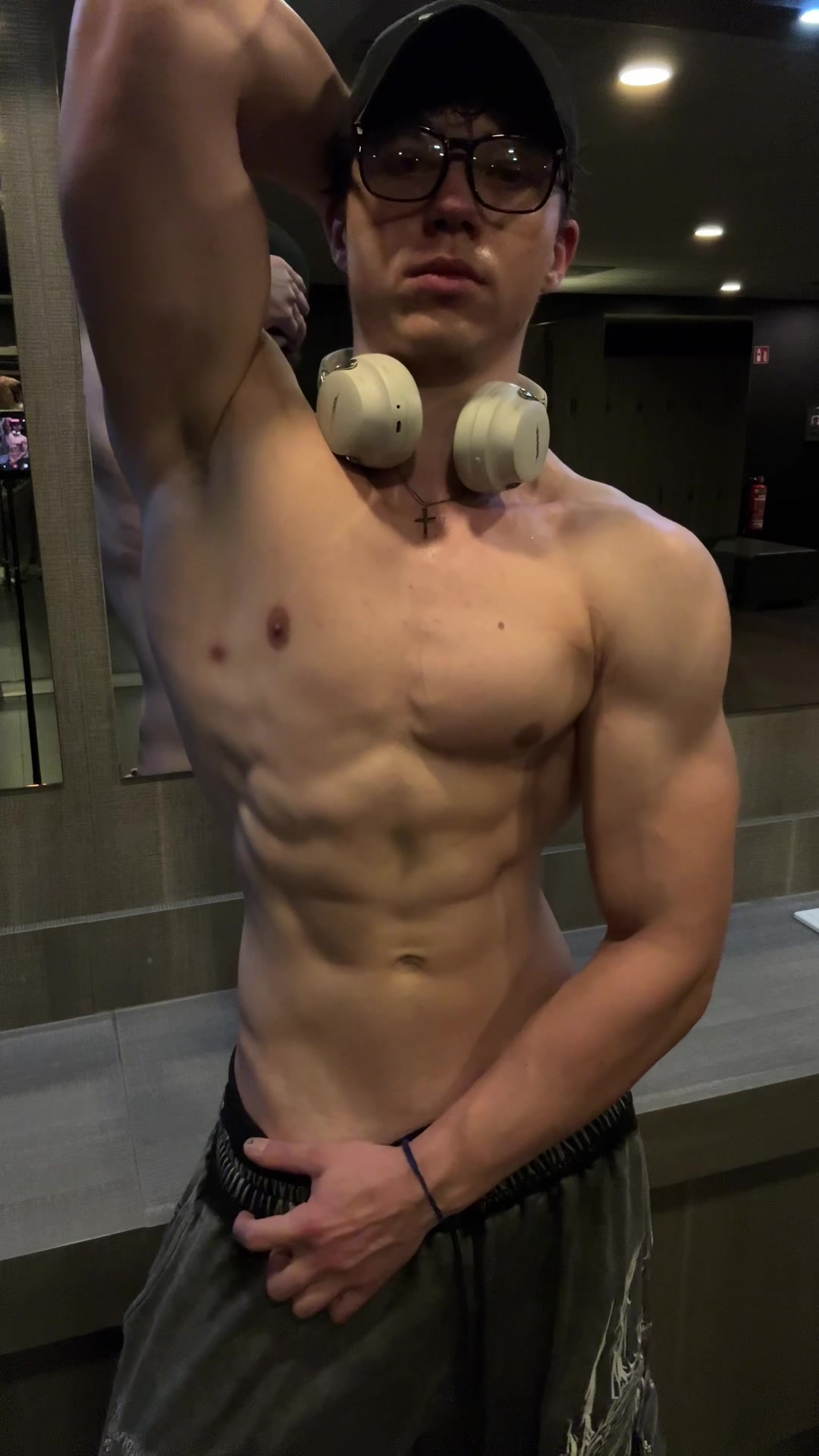 @Juliansthetic