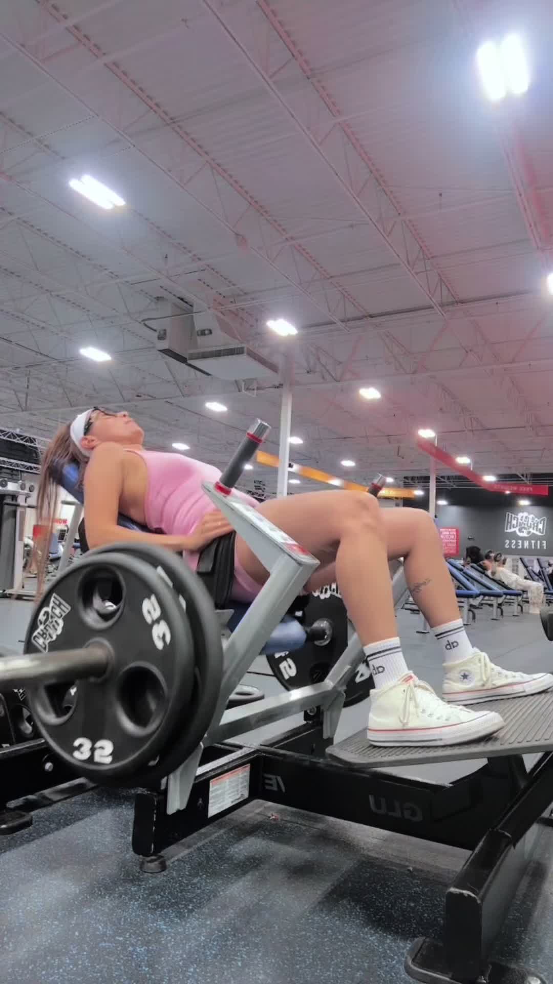 @Selfiequeen_Bella