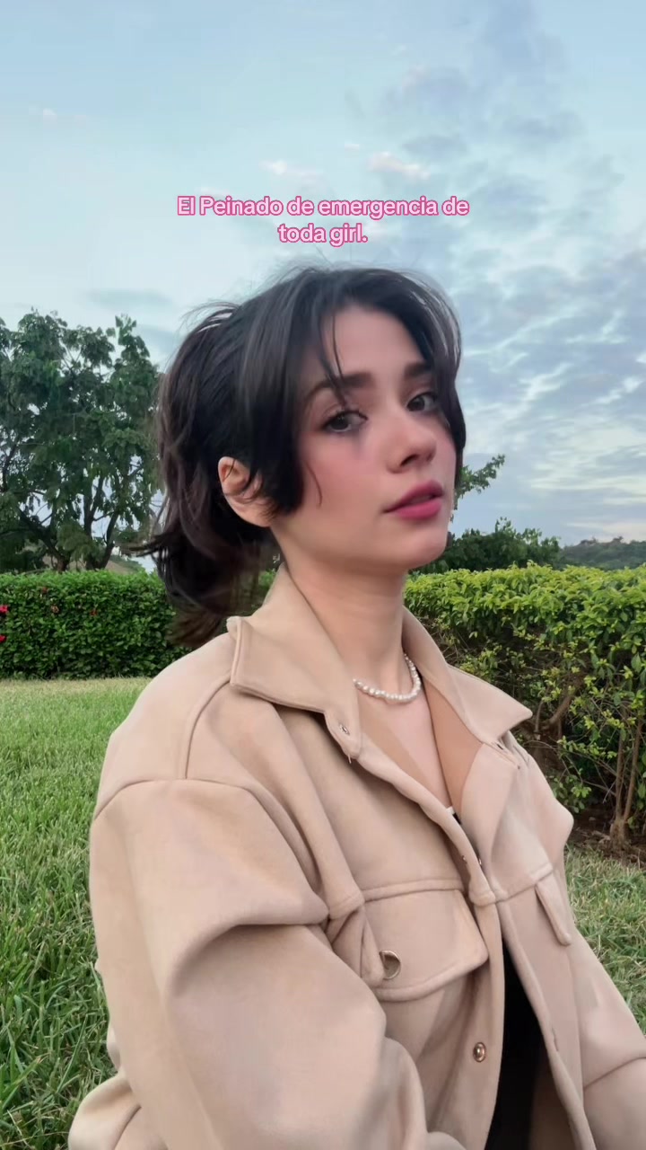 @Elva León
