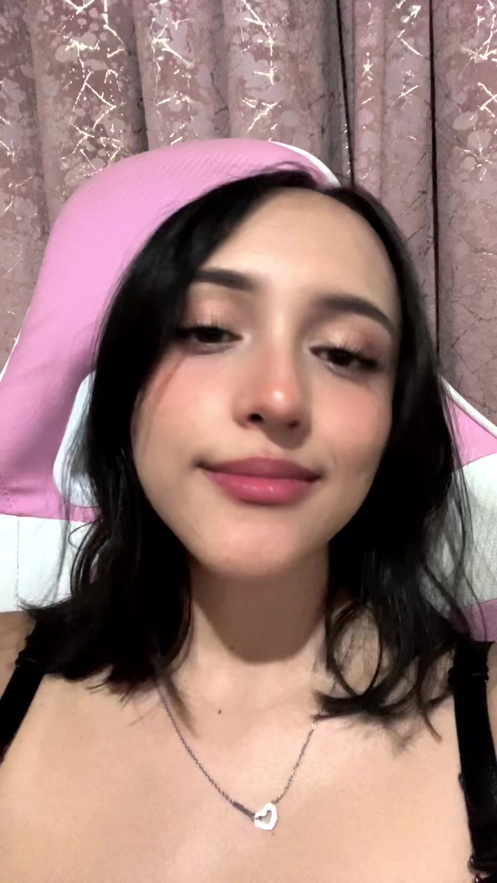 @HilaryRhodes