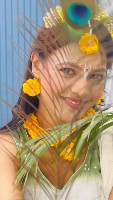@swanika5