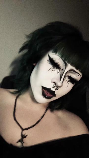 @odddollskin
