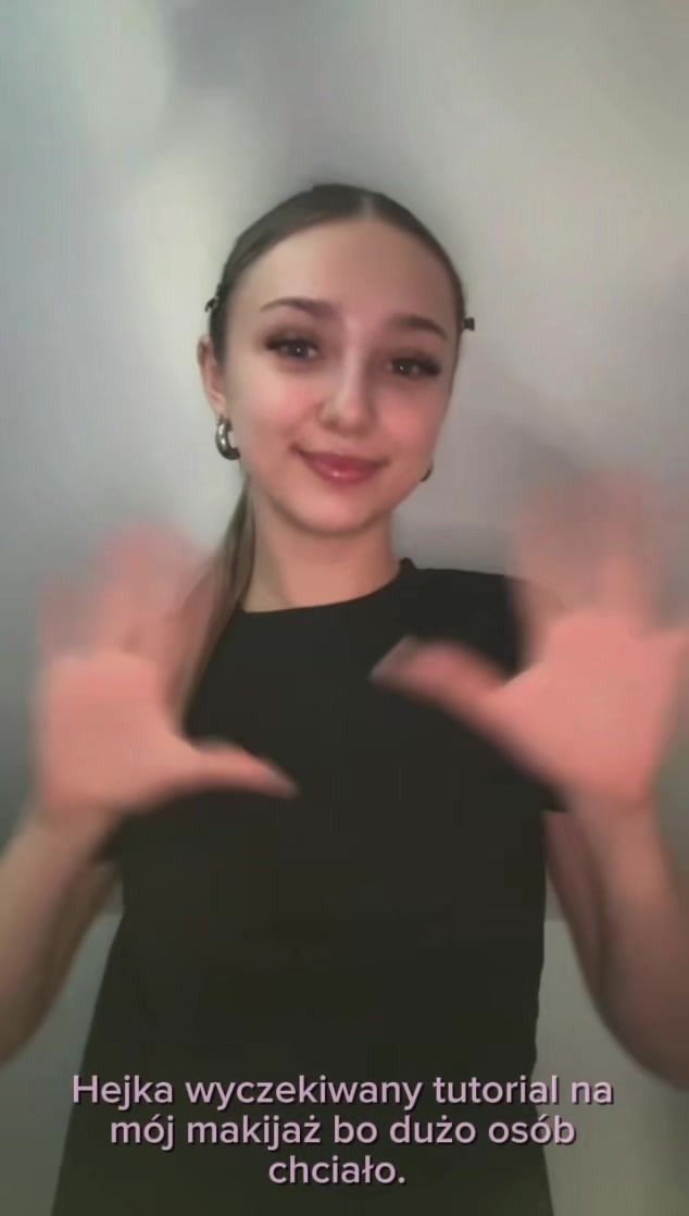 @⋆˚࿔باتريتسيا𝜗𝜚˚⋆