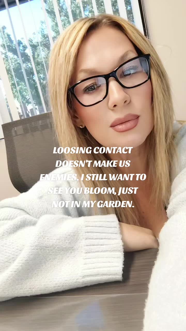 @Melissa kay🌻