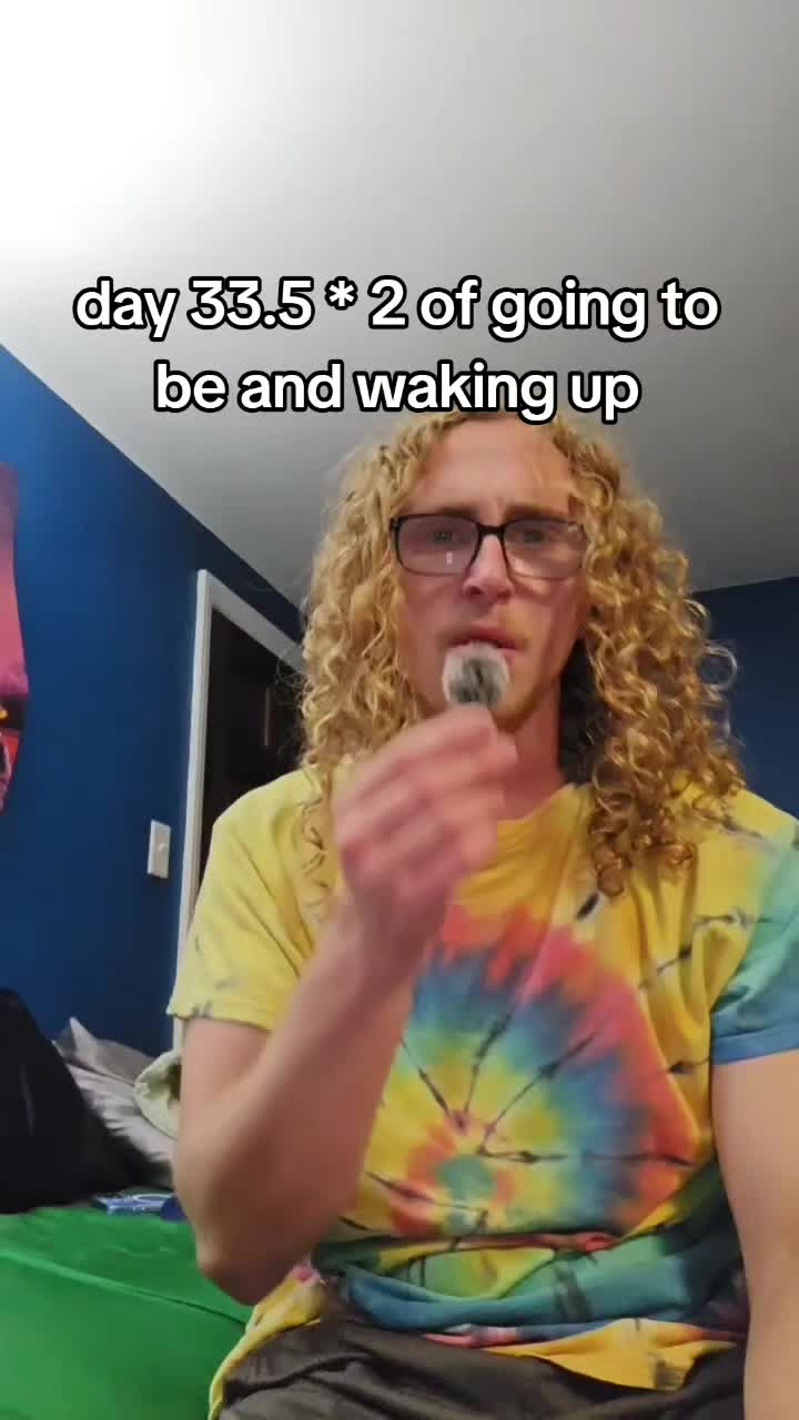 @GoldieGl0cks