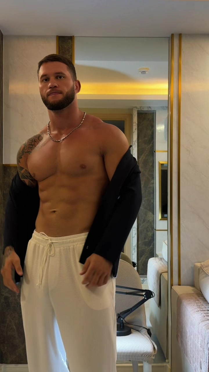 @Alexfitluvx