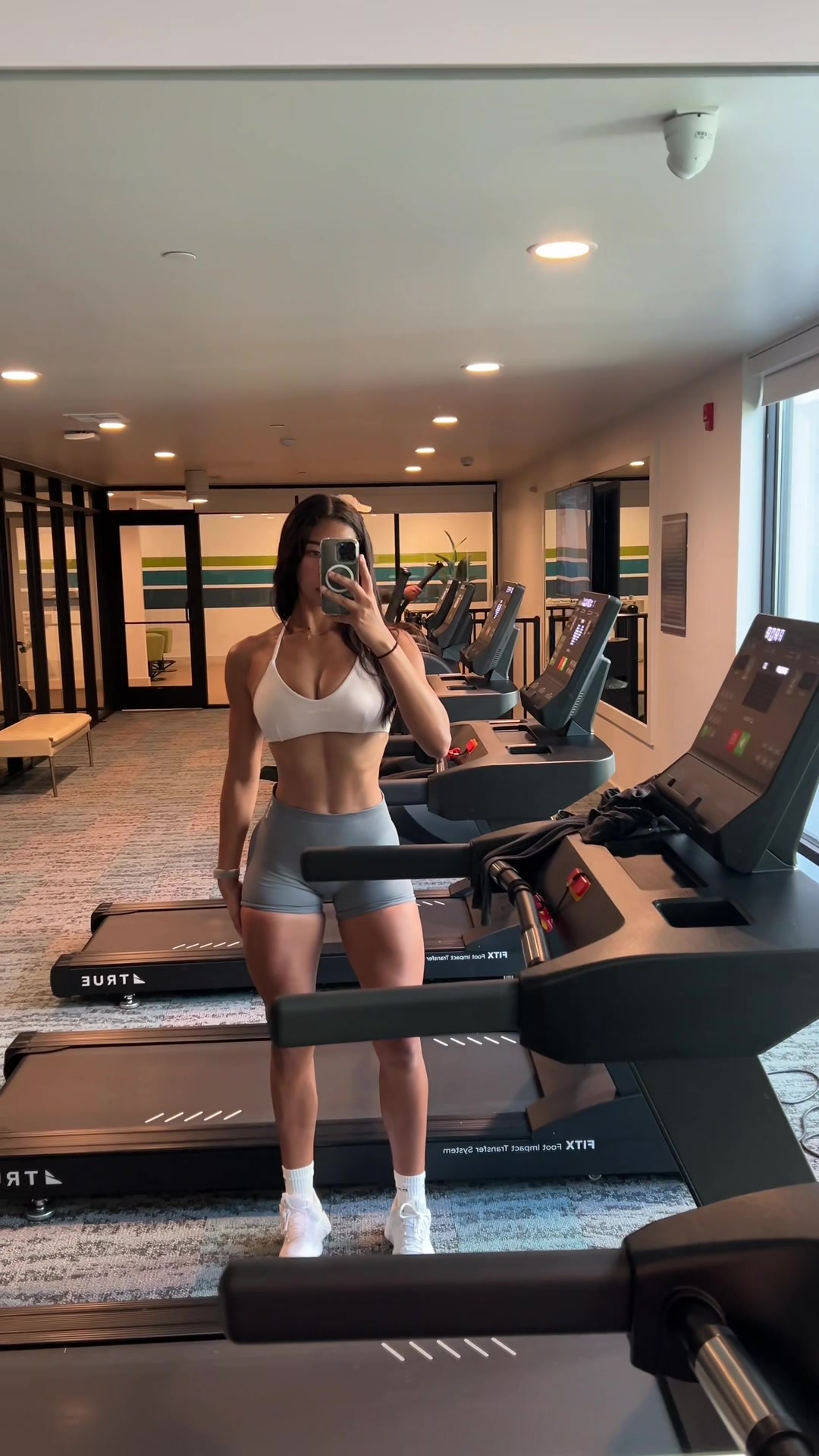 @zeynah🪽