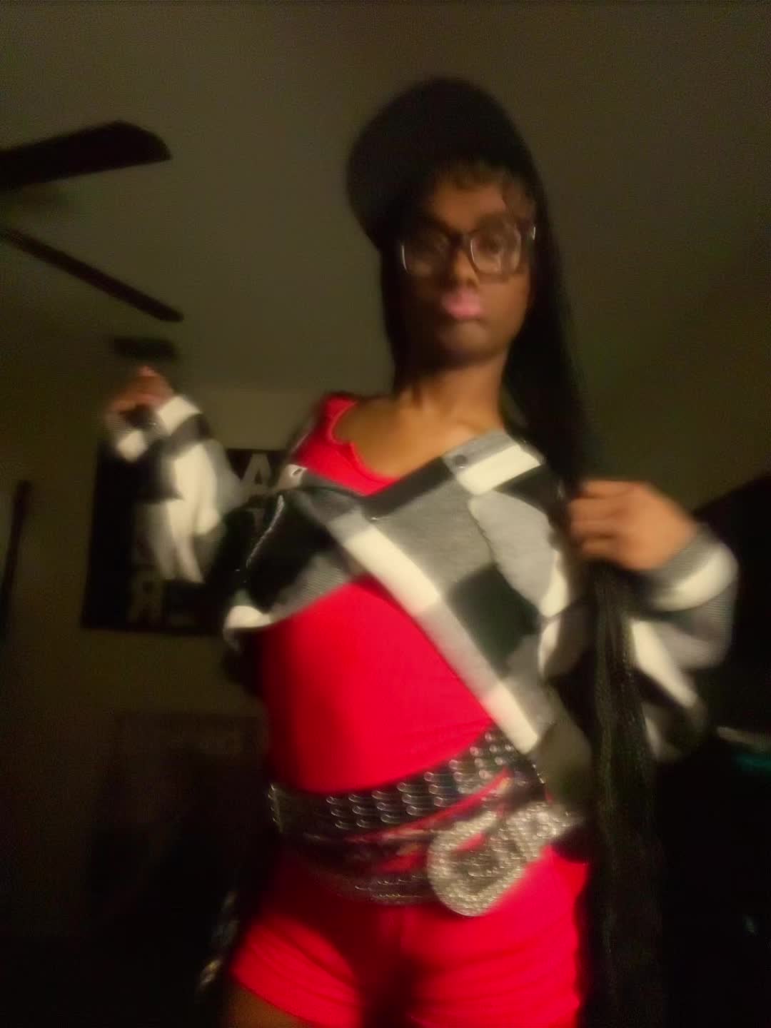 @llill.Cameron