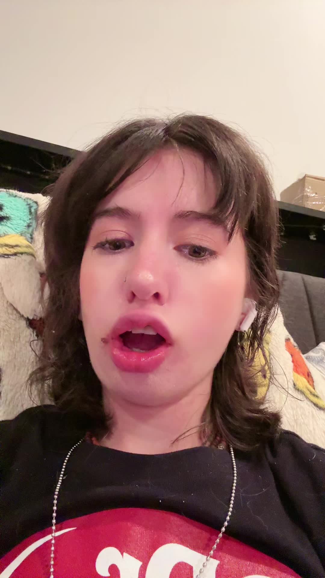 @Ur favorite_brunette
