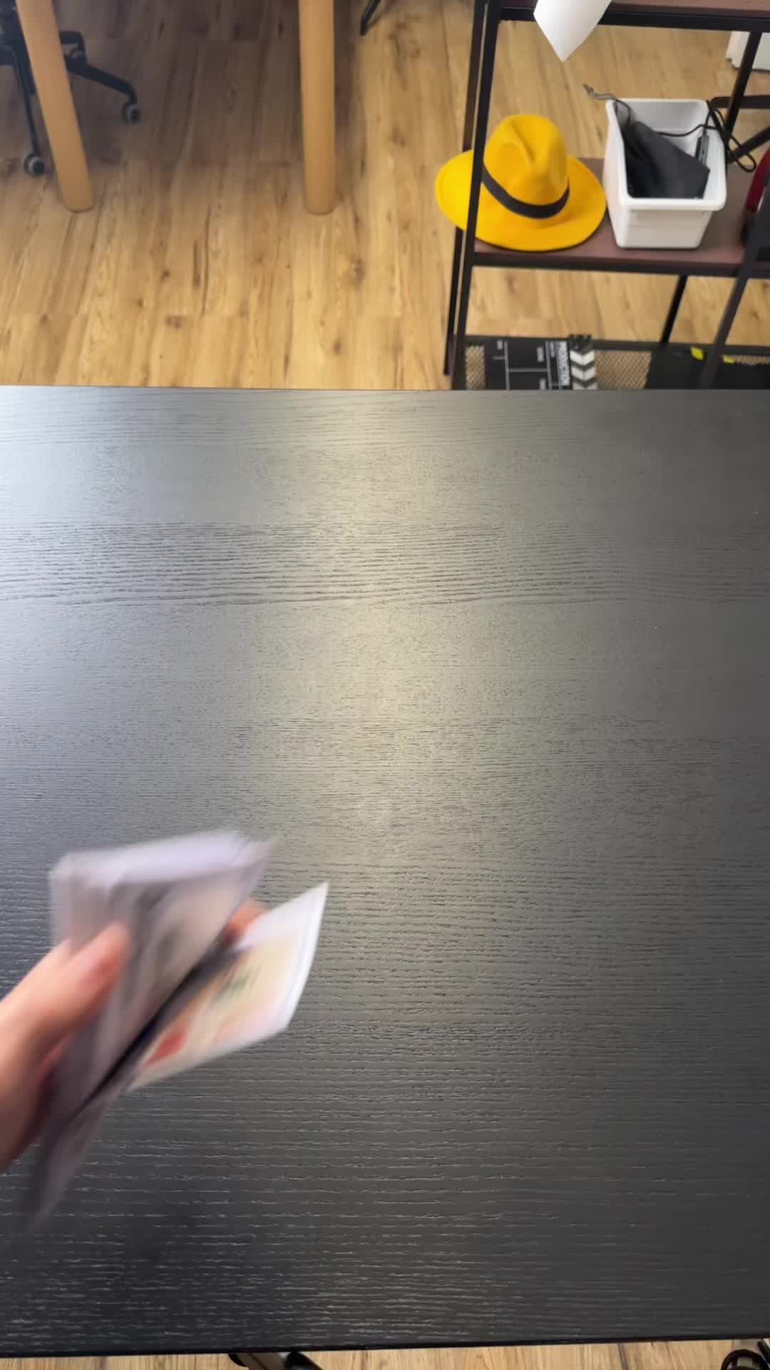 @queensell_games