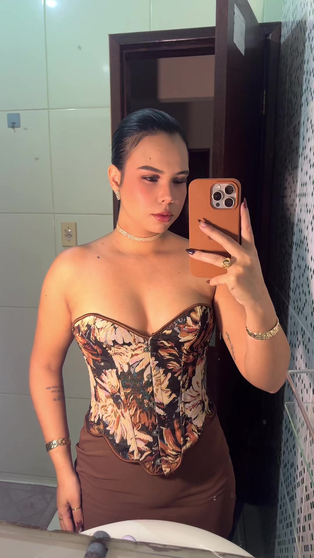 @Anna_Oliver