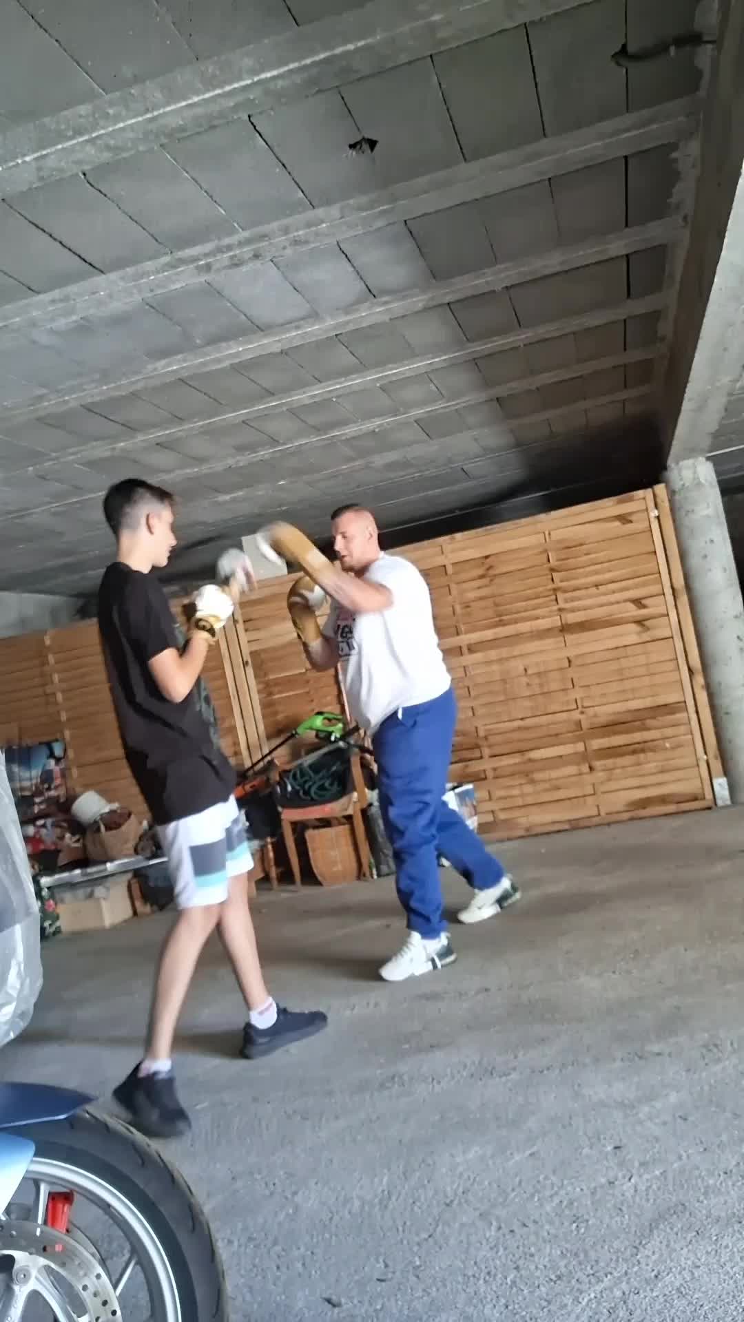@M.M.A OVERHAND 91150