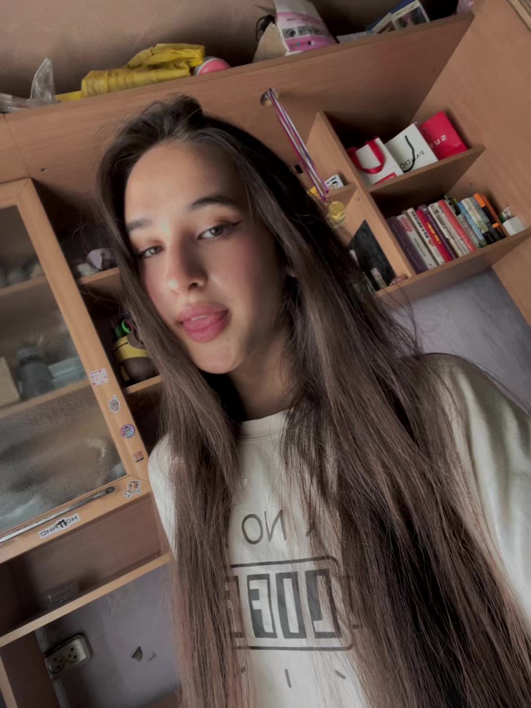 @Кареглазая брюнетка🌸