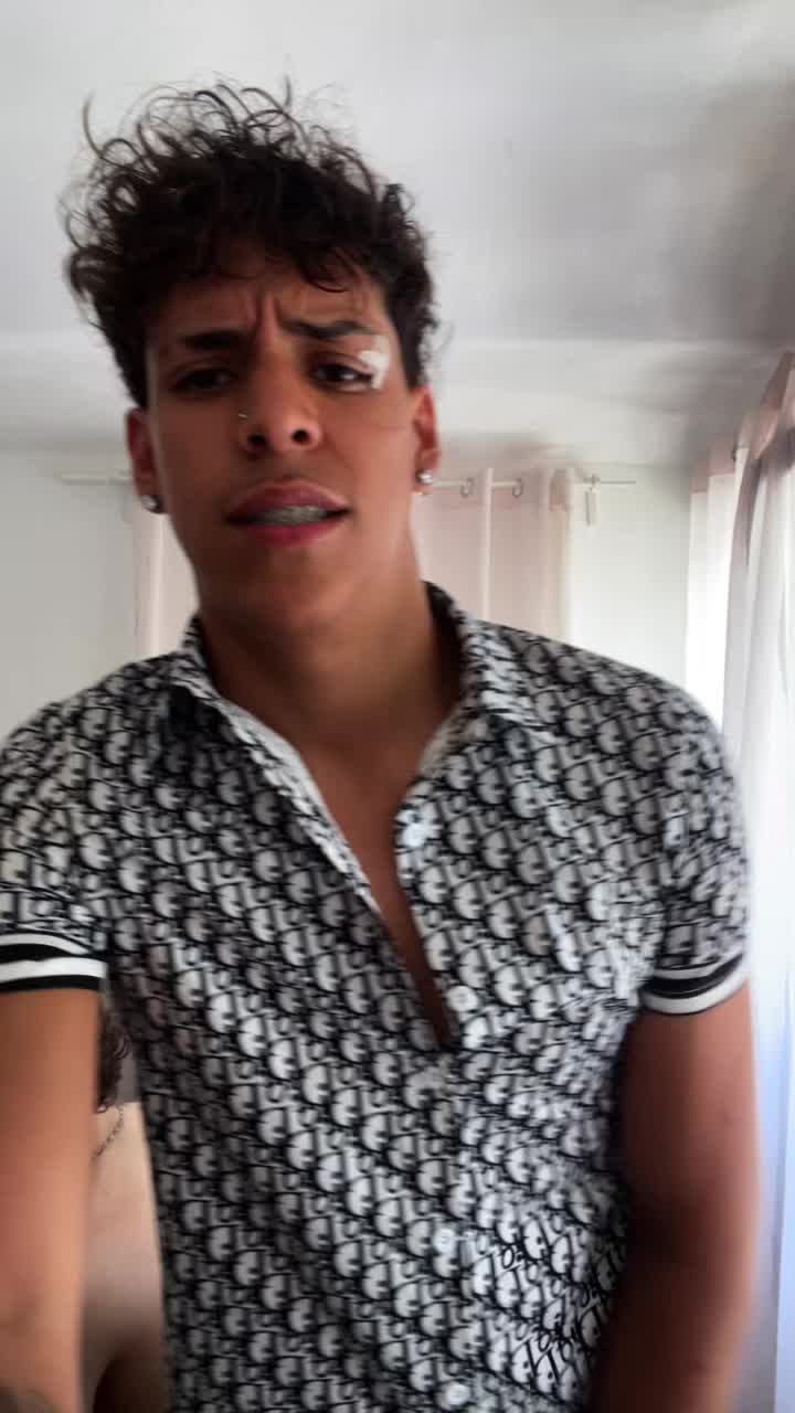 @Crh1_