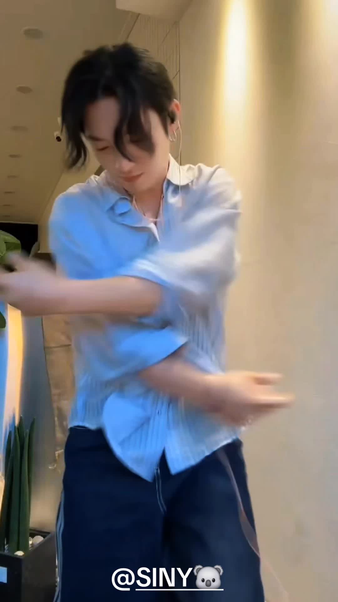@LUCKY💚🐨🐩