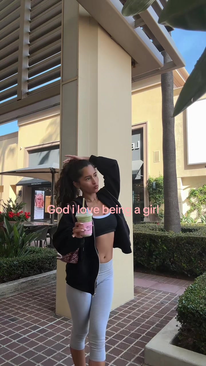 @luc&iacute;a