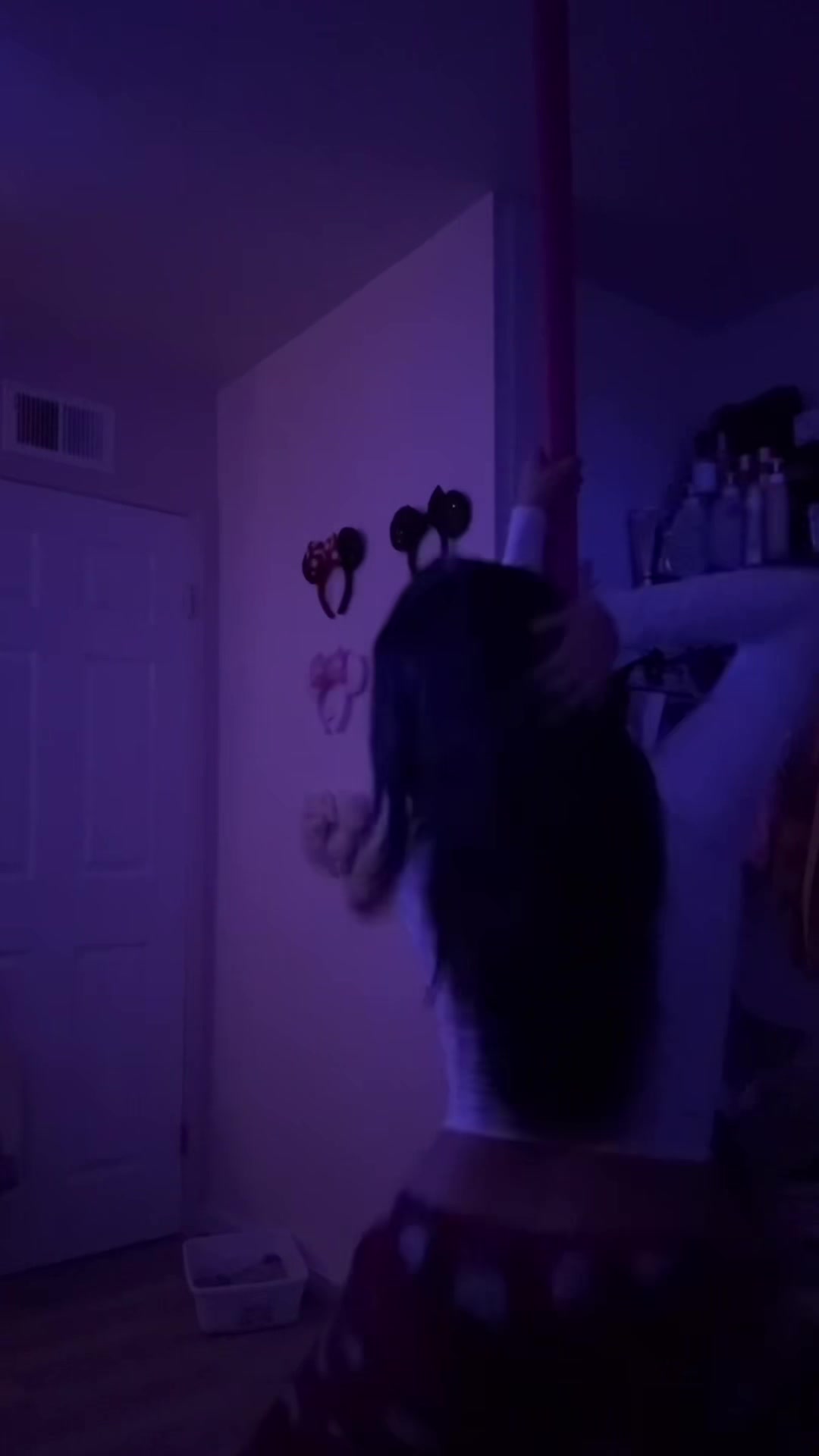 @r