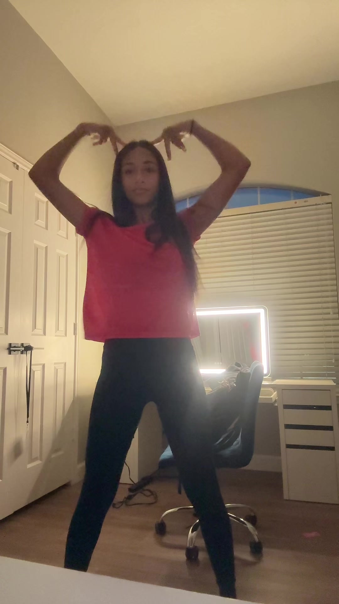@Leahh
